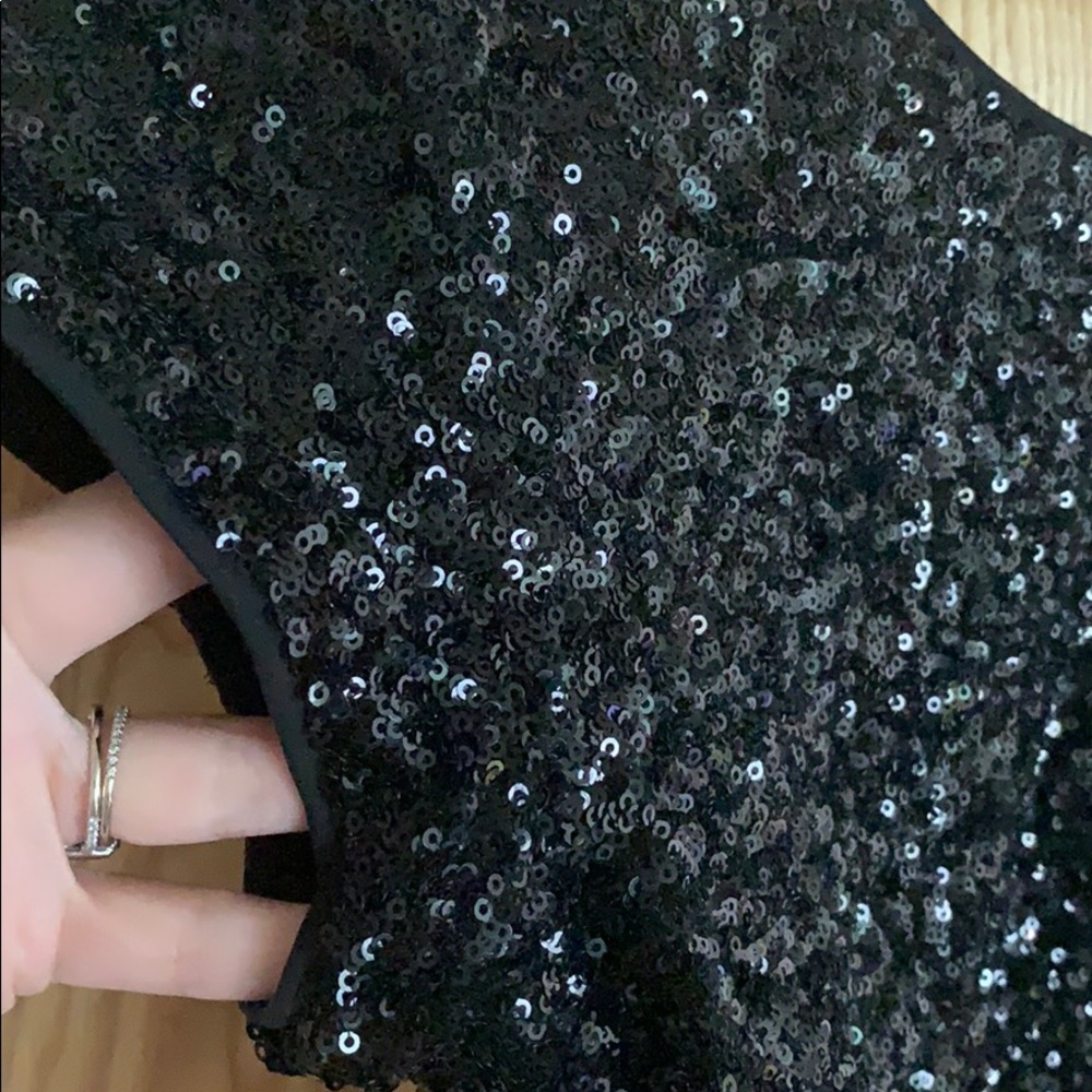 Express cropped sequin top - Picture 3 of 4